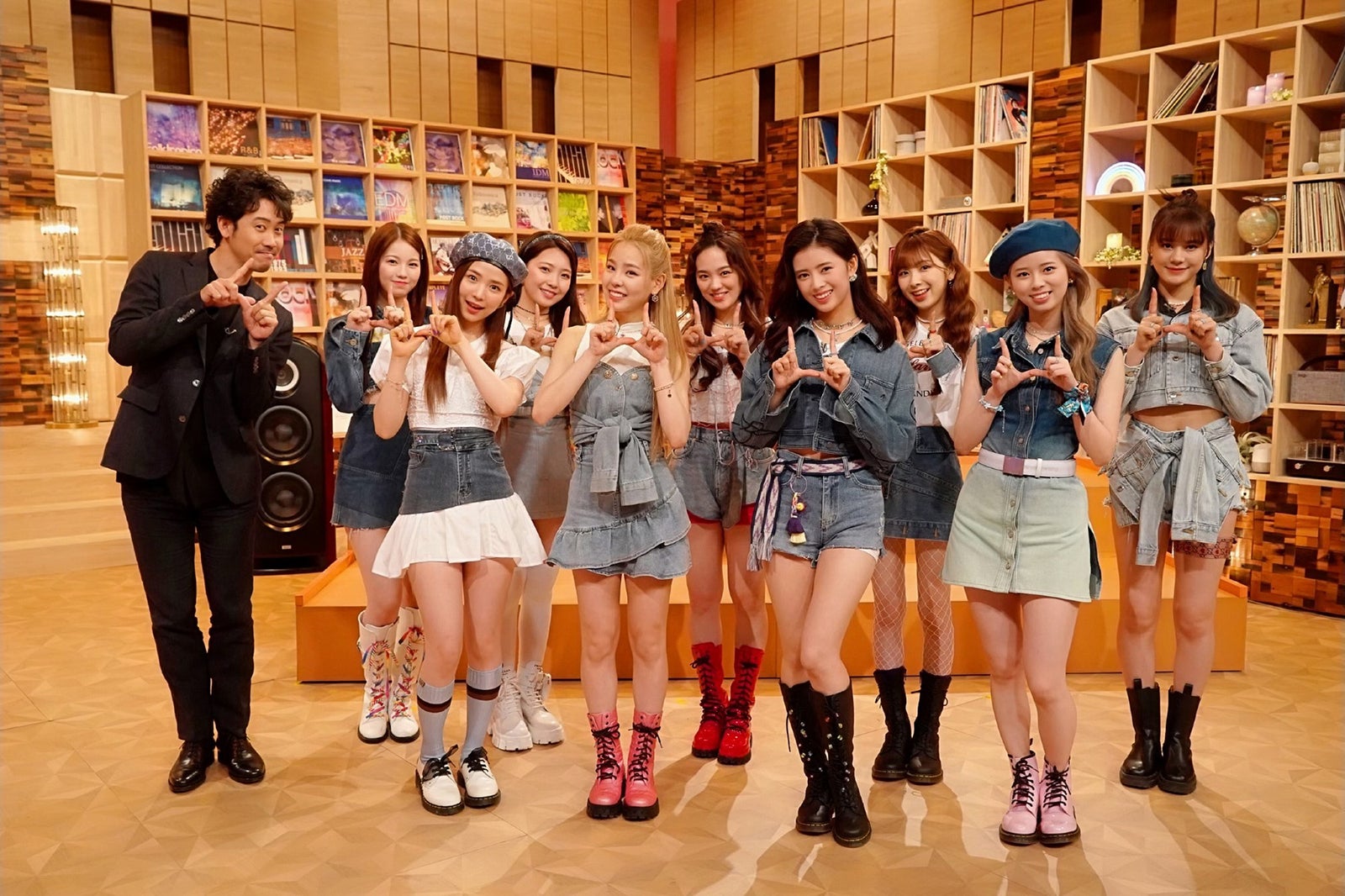 大泉洋、NiziU（C）NHK