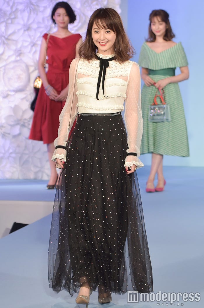 佐々木希 (C)モデルプレス