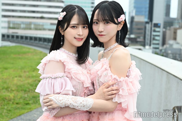 佐々木舞香、野口衣織(C)モデルプレス