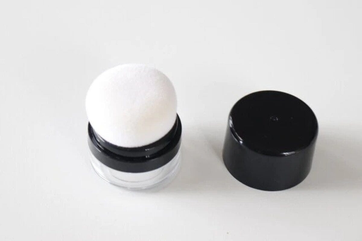 ダイソー スポンジ付チーク容器 ダイソー スポンジ付チーク容器