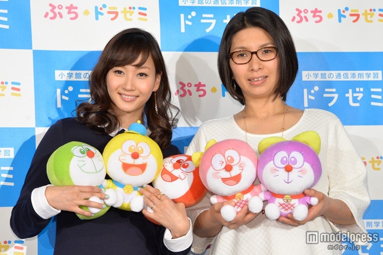 藤本美貴（左）、くわばたりえ（右）