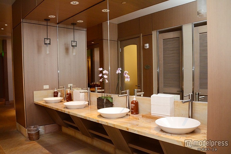 パウダールーム