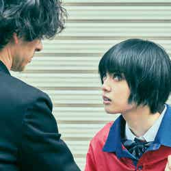 （C）2021映画「さんかく窓の外側は夜」製作委員会
（C）Tomoko Yamashita/libre
