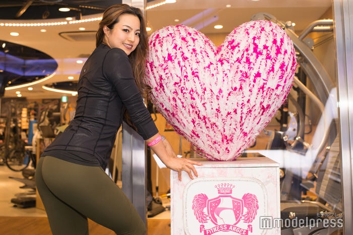 岡部友 (C)モデルプレス