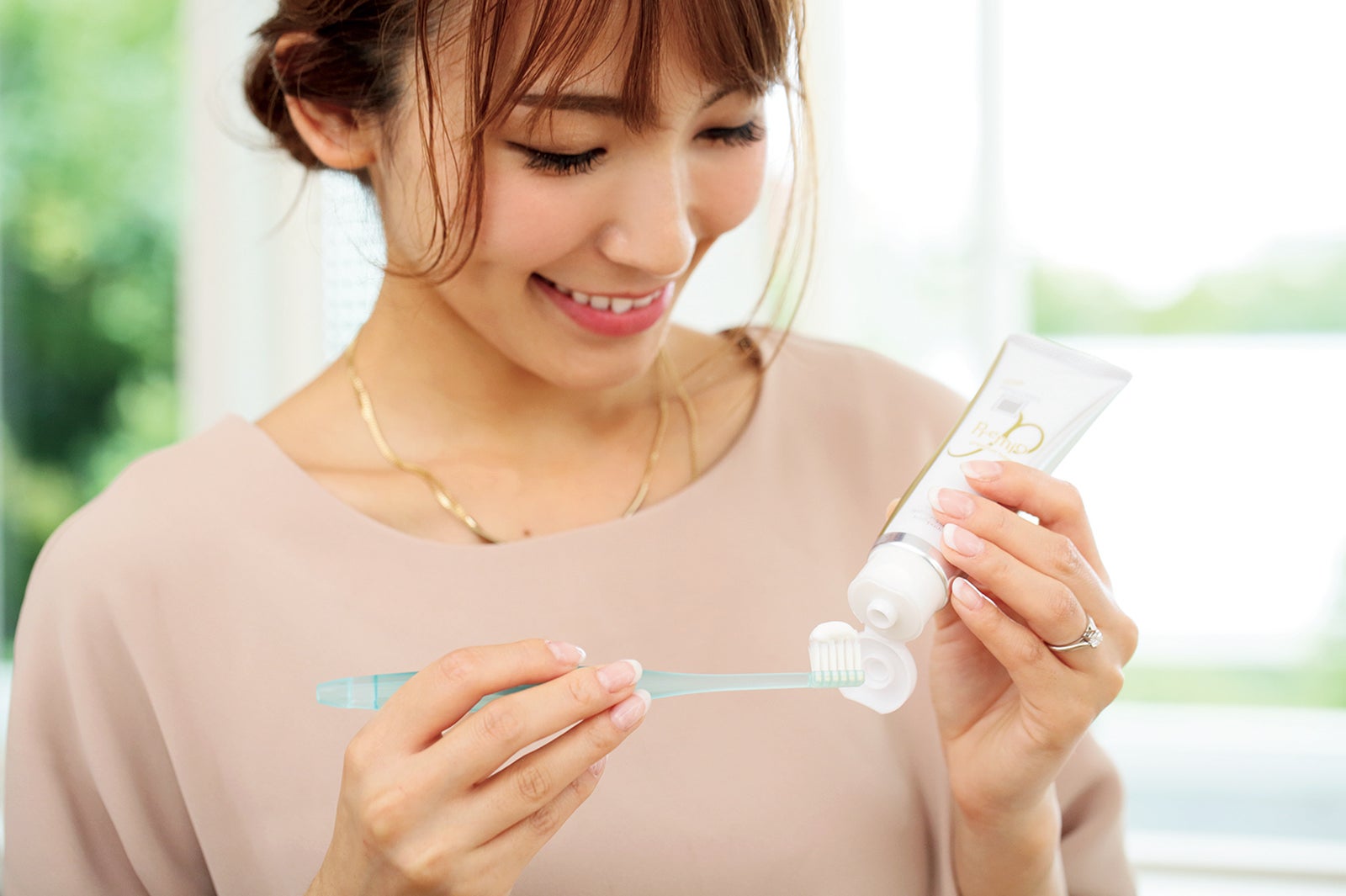 「アパガード」で歯本来の美しさを手に入れられる（画像提供：セブン＆アイ出版）