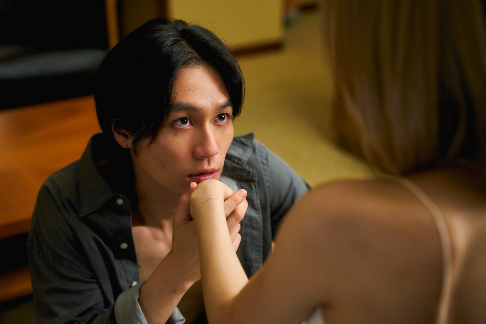 【はだかんぼうたち 第1話あらすじ】靴職人・鯖崎（松田元太）、目を奪われた女性は客の婚約者 危険な大人の恋愛群像劇が開幕