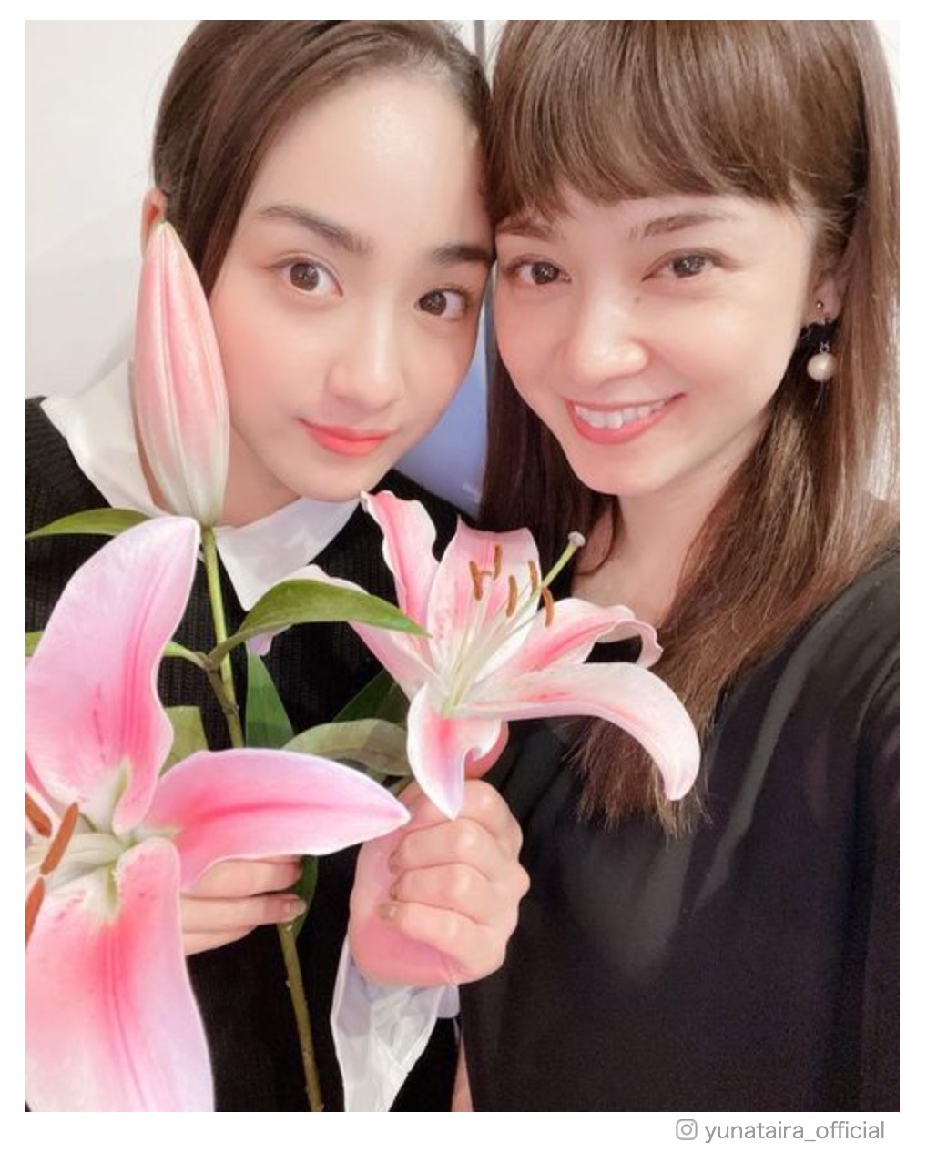 平祐奈、姉・平愛梨の誕生日祝福 密着ショットに反響「美人姉妹」「素敵な写真」