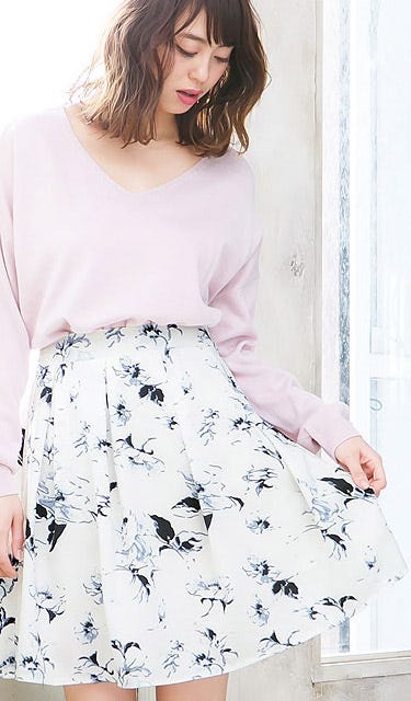 ぼかし花柄フレアスカート「神戸レタス」2690円(税込)/画像提供:神戸レタス