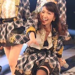 モデルプレス - SMAPがAKB48を“担ぐ” 騎馬戦さながらの迫力コラボ