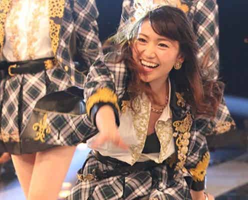 SMAPがAKB48を“担ぐ” 騎馬戦さながらの迫力コラボ