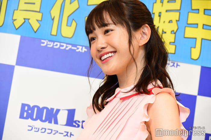 尾碕真花(C)モデルプレス