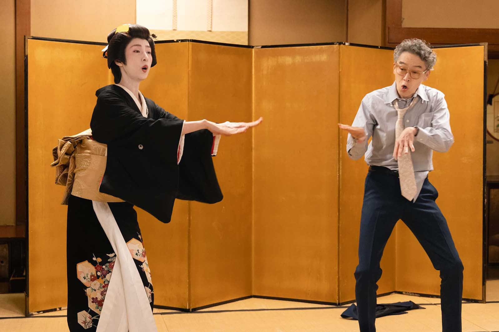 天海祐希、浅野和之「合理的にあり得ない～探偵・上水流涼子の解明～」第6話より（C）カンテレ