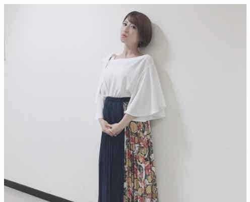 妊娠発表の矢口真里、ふっくらお腹ショットを公開