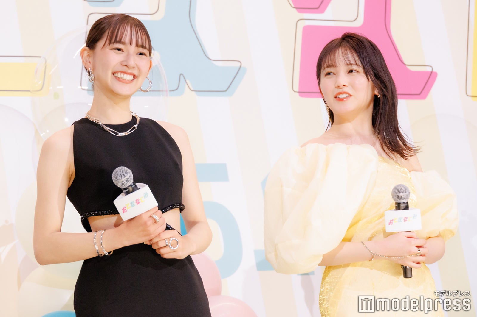浅川梨奈、久間田琳加（C）モデルプレス