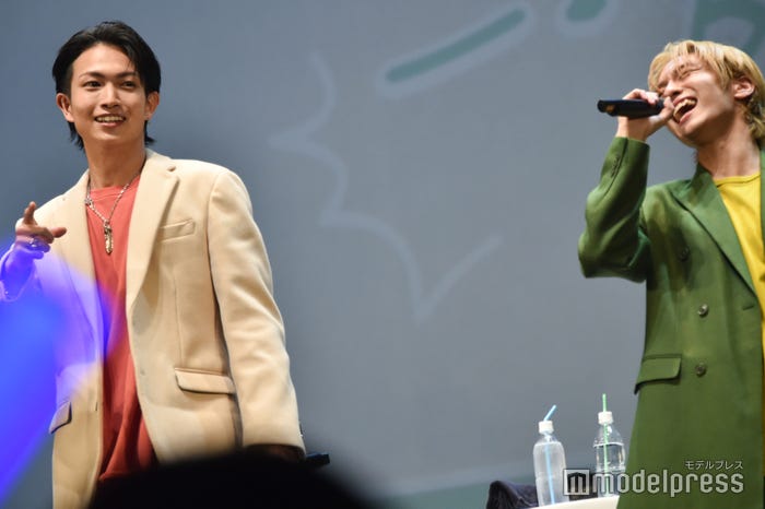 8LOOMでの綱啓永のメンバーカラーに染まる会場「ホミパリ Twenty-2 Birthday Zepp Tour」(C)モデルプレス