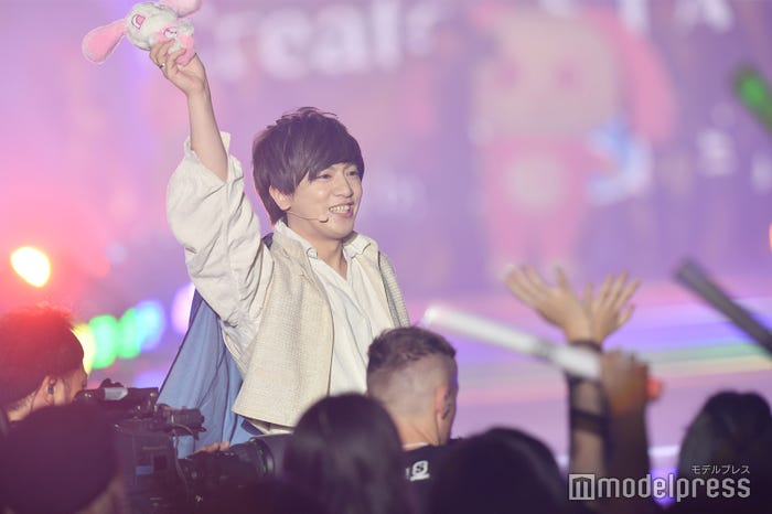 ヴァンビ (C)モデルプレス