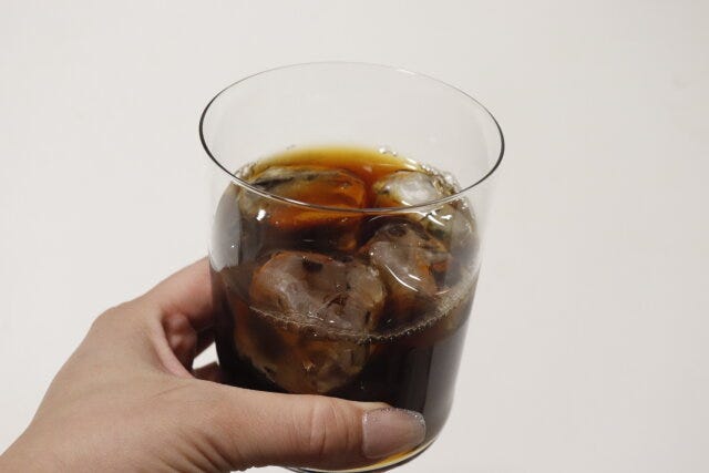 ダイソー　うすぐらす　使用例　飲み物