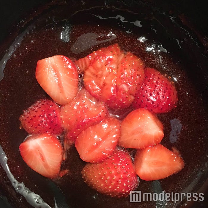 ボウルに材料を入れてレンジでチン!/画像提供:柏原歩