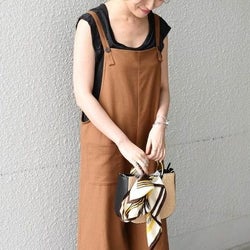 万能な黒を使いこなせ!《黒×カラー》コーデがこの夏大活躍の予感