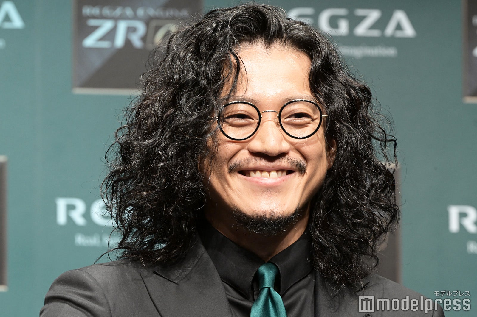 小栗旬（C）モデルプレス