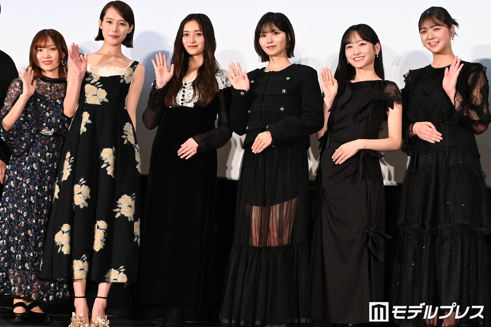 市ノ瀬加那、南沙良井上和、井上和、中西アルノ、一ノ瀬美空、冨里奈央（C）モデルプレス