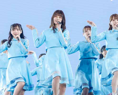 日向坂46、夢の東京ドーム公演でファンに誓い「約束の彼の地」で渡った“虹の架け橋”<メッセージ全文>