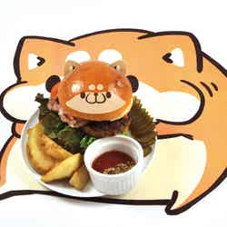 BLTボンレス犬バーガー ¥1,490／画像提供：レッグス