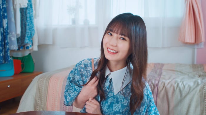 小坂菜緒/「GET READY WITH 小坂菜緒 ~ファンに会いに行く日の朝~」より(提供写真)