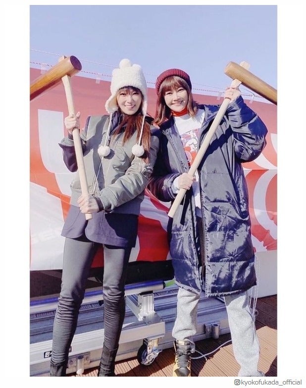 深田恭子、約2ヶ月半ぶりインスタ更新 観月ありさとの2ショットで“憧れ”明かす