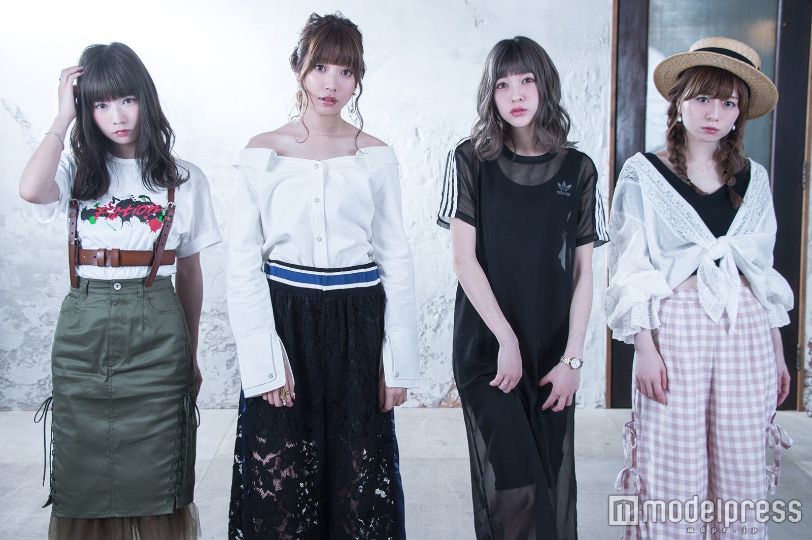 SILENT SIREN（左から）あいにゃん、ひなんちゅ、すぅ、ゆかるん（C）モデルプレス