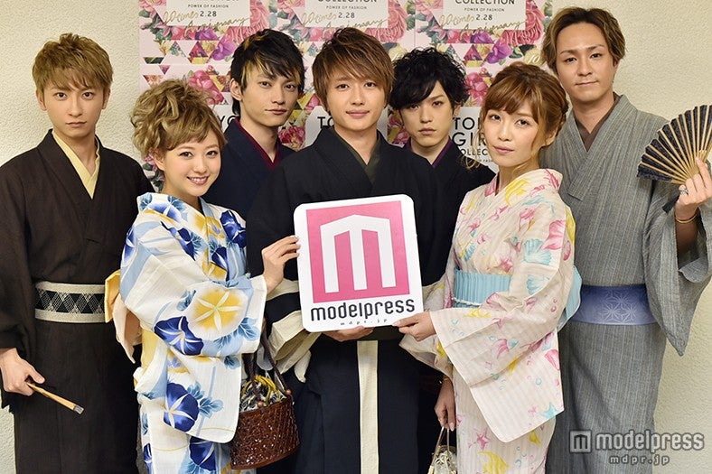 （左から）與真司郎、伊藤千晃、日高光啓、西島隆弘、末吉秀太、宇野実彩子、浦田直也