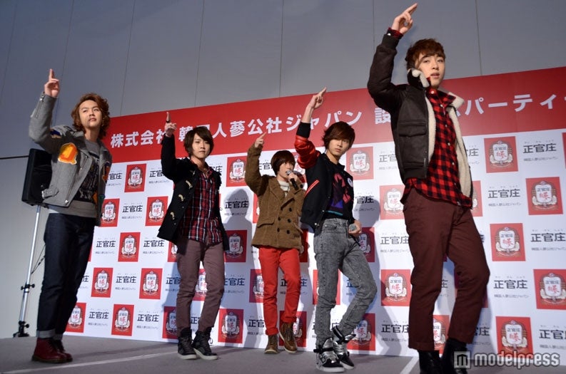 パフォーマンスを披露する大国男児