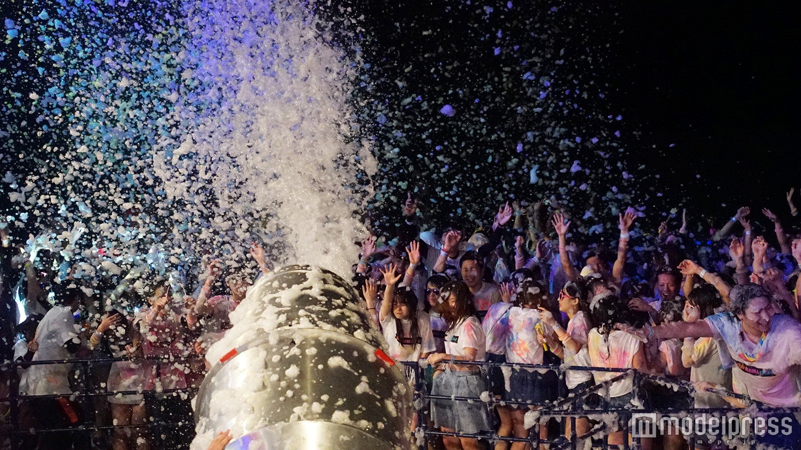 「NEON BUBBLE DASH」の様子／photo by 真田秀幸