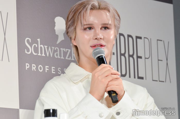 自宅でのヘアケア方法を明かしたMatt(C)モデルプレス