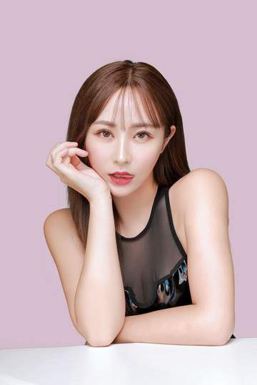 有名実業家と結婚のてんちむ エルメスのバーキン＆ロエベ＆YSLの全身セレブコーデ♥「どんどん綺麗に」えぐい特大ダイヤ指輪も話題に