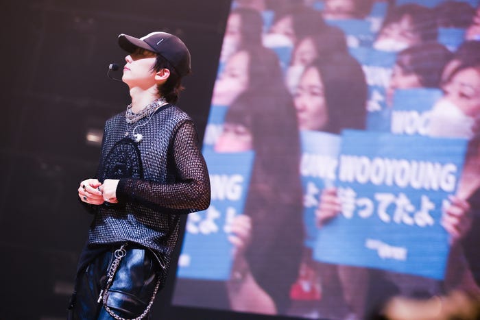 ウヨン/撮影:石井亜希(田中聖太郎写真事務所)