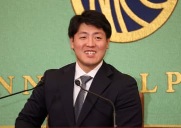 岡本和真が語った3人の巨人監督「立ち振る舞い」「チームのために」「無口だったので」約1時間の会見で爆笑コメ連発 30代は「品のある大人に」