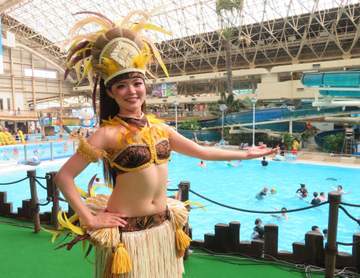 フラガールも激推し「ぜひ日本のハワイで海外旅行気分を！」 「安・近・短」で注目集める国内旅行