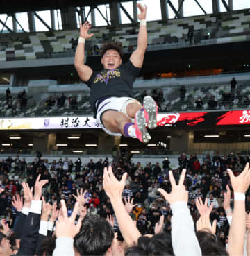 ラグビー明大が7大会ぶり日本一「（胴上げは）怖かった」敗れた早大指揮官、ジャッジに不服なし「レフェリーの笛が圧倒的に不利ということはなかった」