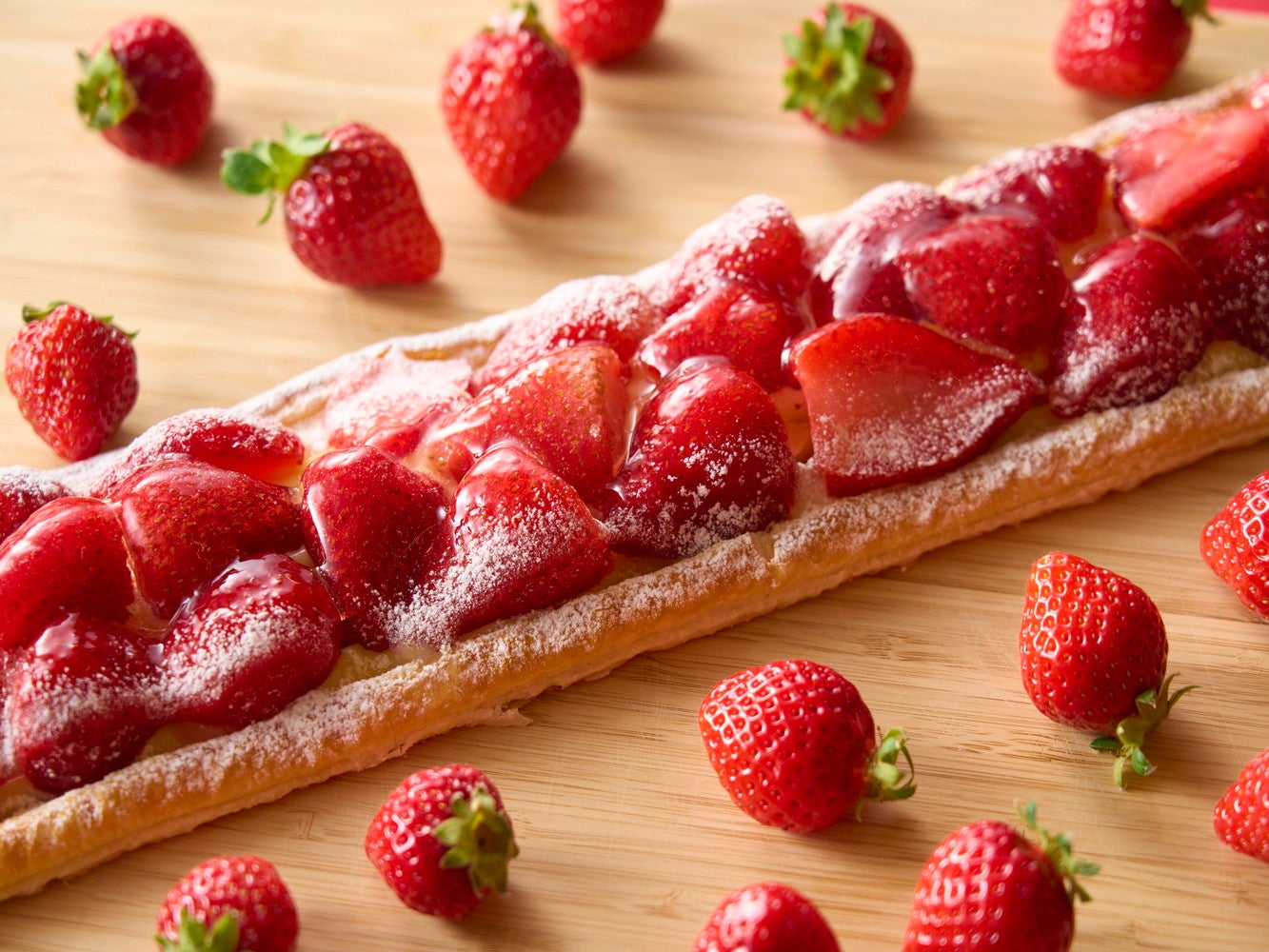 Strawberry Party～いちごの森で乾杯～イメージ／画像提供：ロイヤルホテル