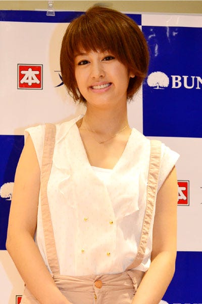 越智千恵子 22歳差の夫 おちまさととの結婚生活やスタイルキープの秘訣を語る モデルプレス 越智千恵子 22歳差の夫 おちまさととの結婚生活やスタイルキープの秘訣を語る モデルプレス