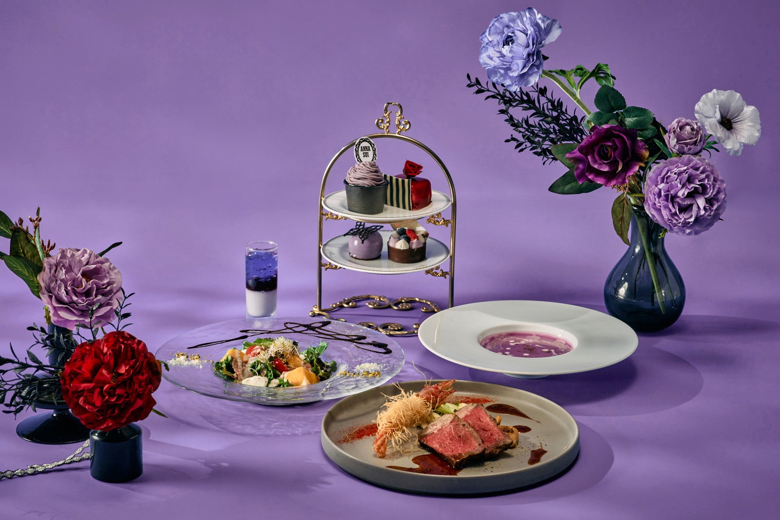 ファンタジー＆ローズ アフタヌーンティー with ANNA SUI／提供画像