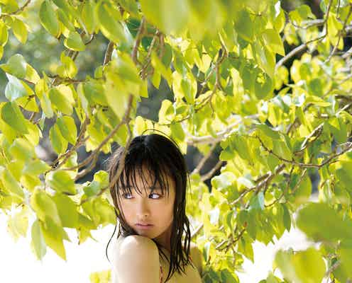 大友花恋、大人びた水着姿で美ボディ披露 高校卒業で“ラスト制服”も