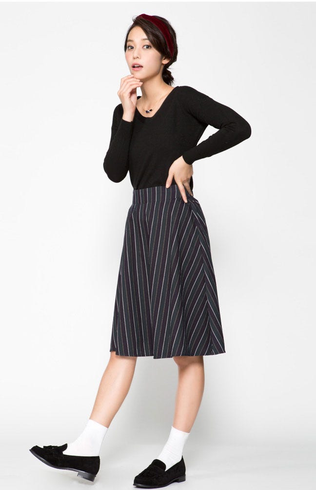 ストライプフレアスカート「riana」4,250円(税込)/画像提供:DEPARTMENT