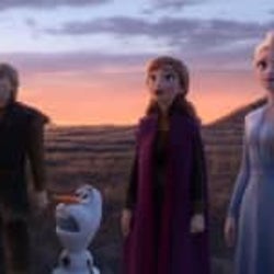 『アナと雪の女王2』本編映像でエルサたちがジェスチャーゲーム、オラフの“新事実”も発覚