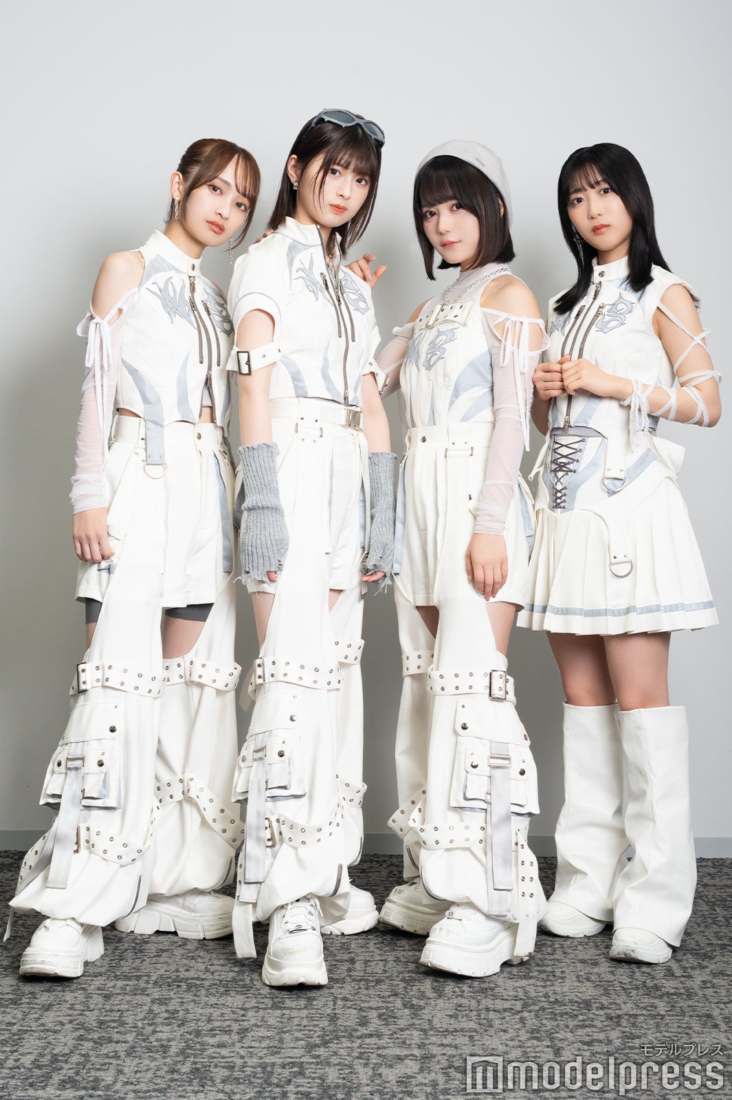 （左から）ALLY、HANNA、ACE、AOI（C）モデルプレス