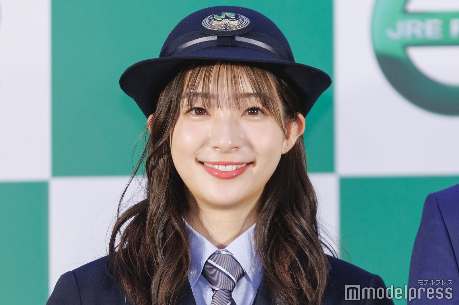 足立梨花、夫・TATSUと「あまちゃん」鑑賞で「聖地巡礼してみたい」新婚旅行の予定にも言及