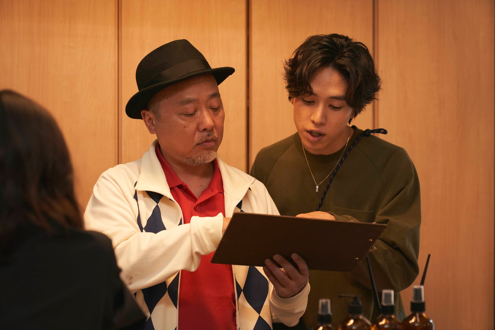 マキタスポーツ、坂東龍汰「きのう何食べた？ season2」第4話より（C）「きのう何食べた？ season2」製作委員会（C）よしながふみ／講談社