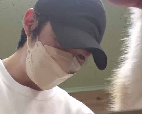 相葉雅紀、“散歩経験なし”の保護犬トリミングに奮闘