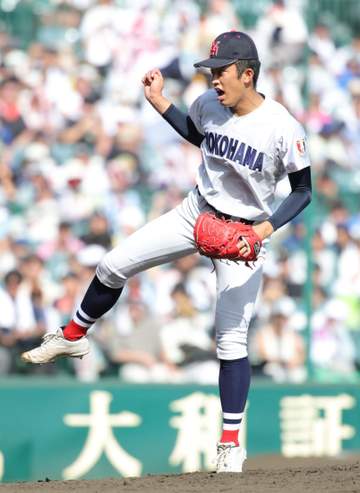 横浜・織田翔希が驚異的123球完封劇「チームを勝たせることができてうれしい」自身の甲子園史上最速156キロを計7度マーク、そのうち6度は六回以降、九回にも2度計測 スプリットも145キロ計測